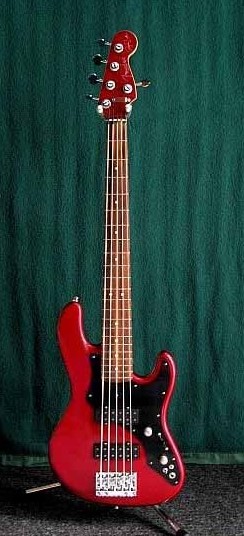 Fender "Roscoe Beck V" Bass